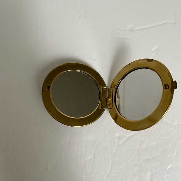 Vintage Dual Mirror Compact Gold Made in West Germany Victorian - Picture 5 of 7